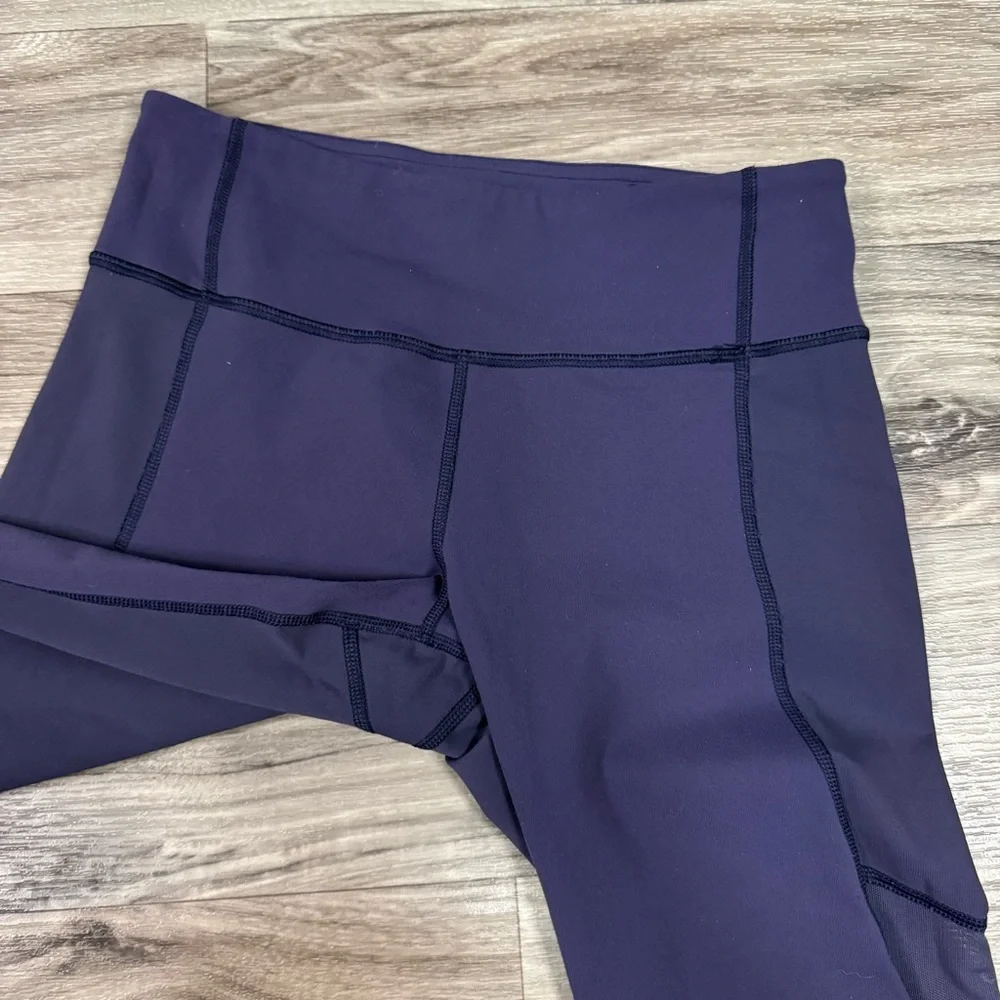 Lululemon Breathe Easy Crop Leggings in Cadet Blue Size 4